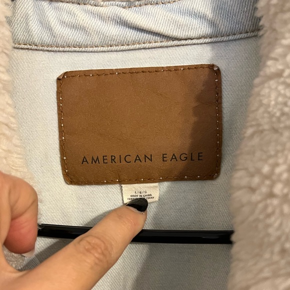 AE Faded Denim Sherpa Jacket - Picture 4 of 4